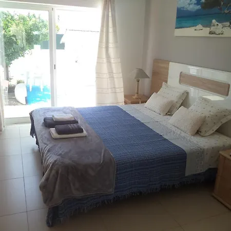 Vivenda Golfinho Guest house *